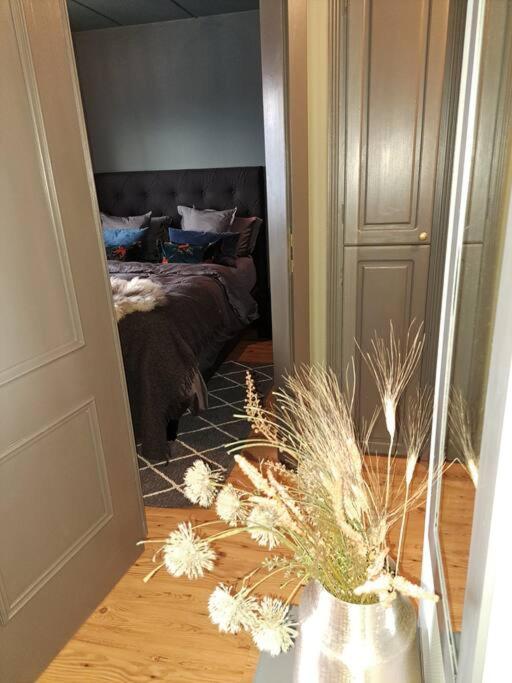 Nydelig Utsikt, Hotell-folelse *
