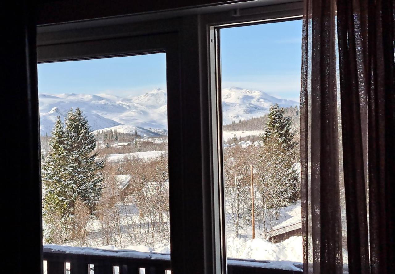 Nydelig Utsikt, Hotell-folelse *